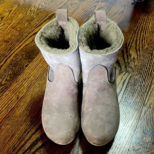 No 6 , clog boots
